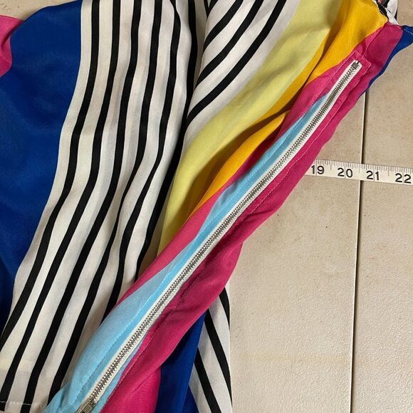 Umgee Loose Fit Colorful Blouse Tank Top Large Striped Blue White - Picture 10 of 11